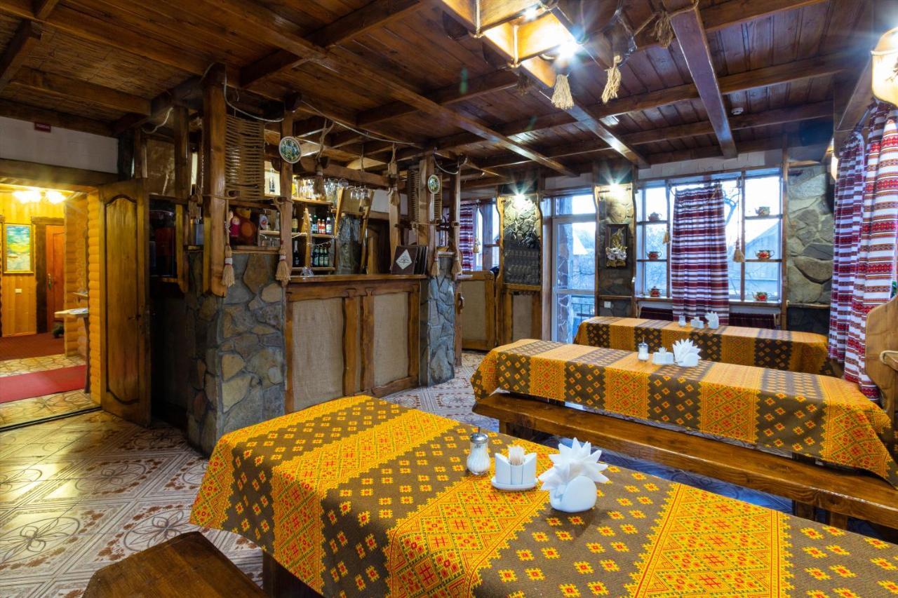 Hotel У Мар'Яни І Назара Jaremče Exteriér fotografie