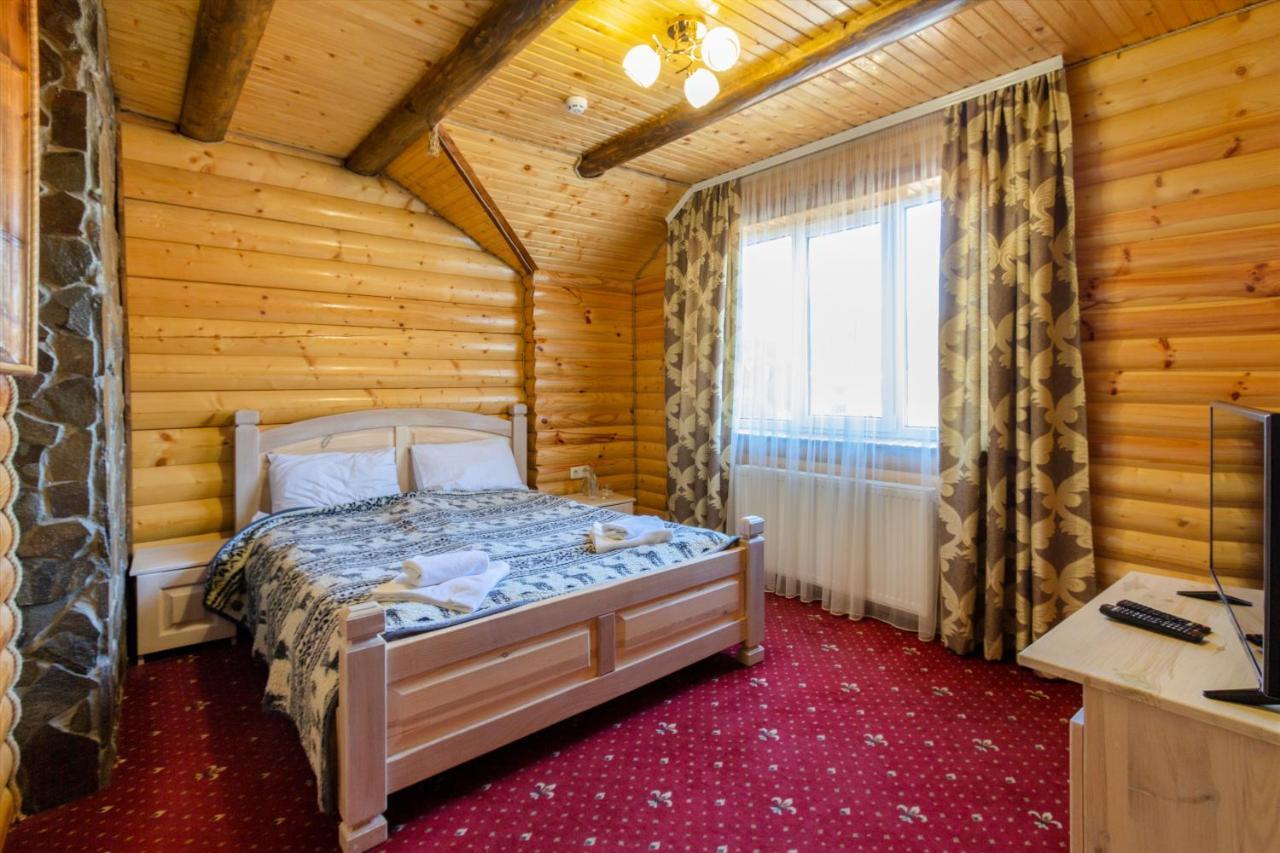 Hotel У Мар'Яни І Назара Jaremče Exteriér fotografie