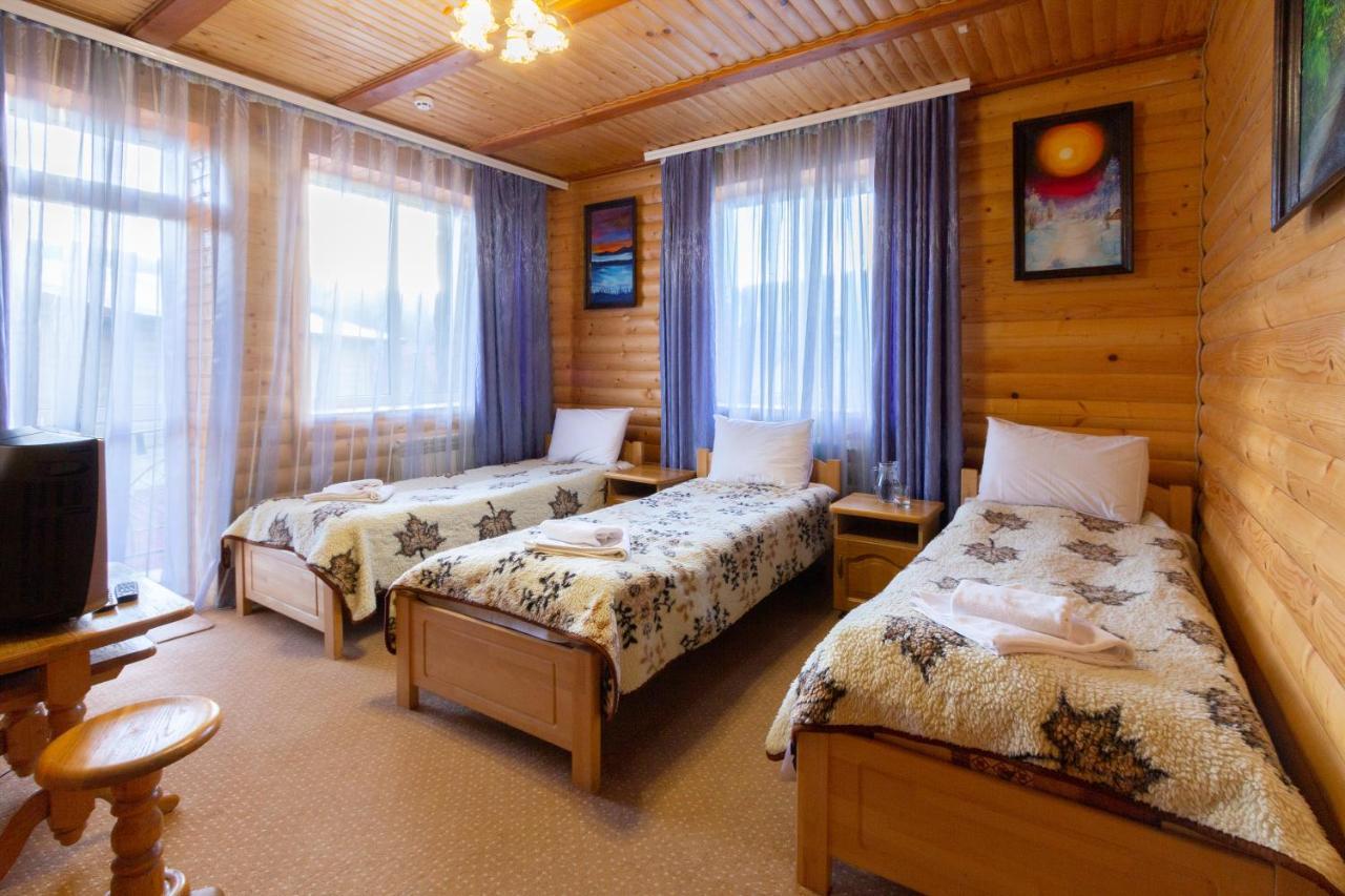 Hotel У Мар'Яни І Назара Jaremče Exteriér fotografie