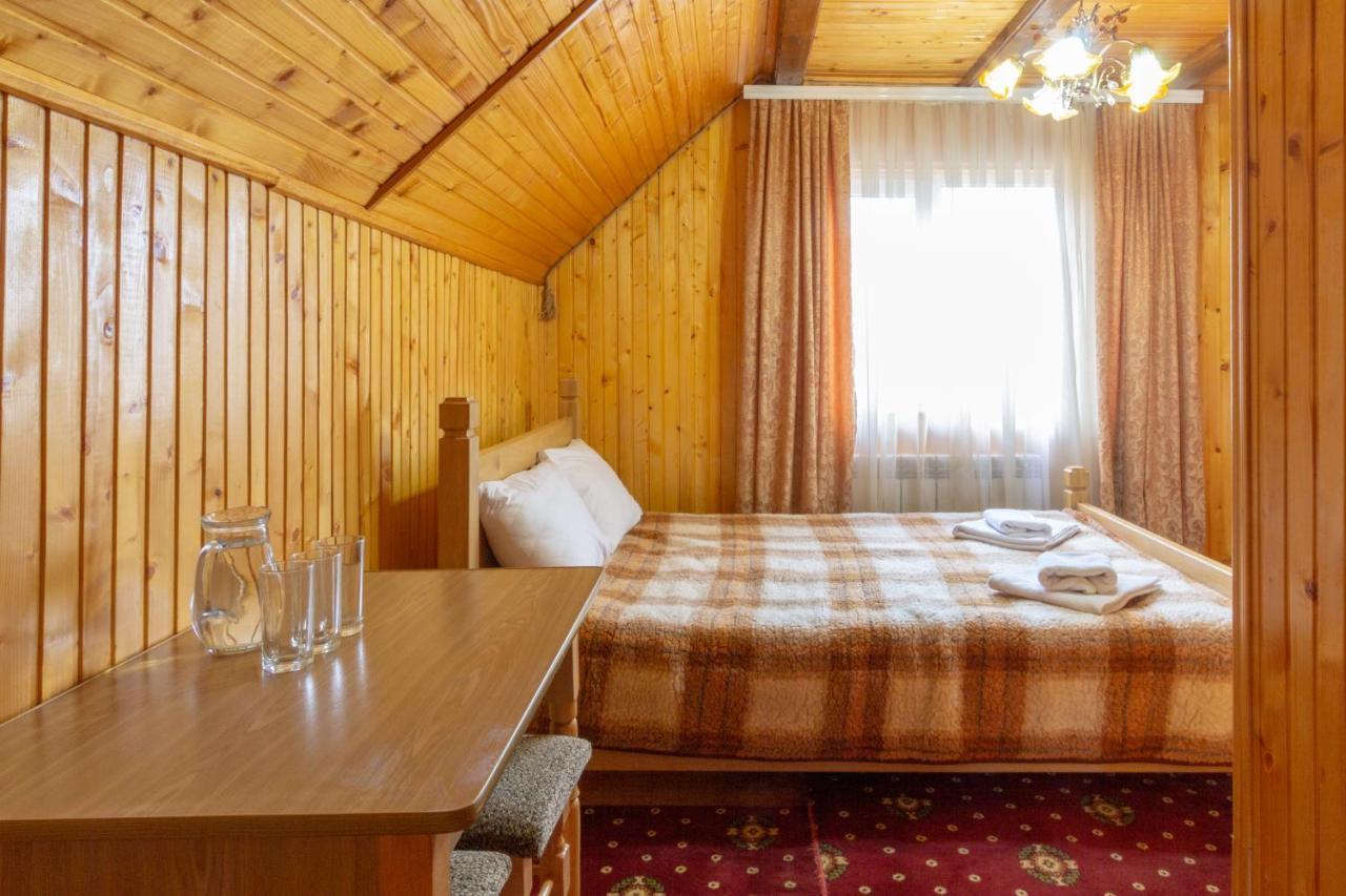 Hotel У Мар'Яни І Назара Jaremče Exteriér fotografie