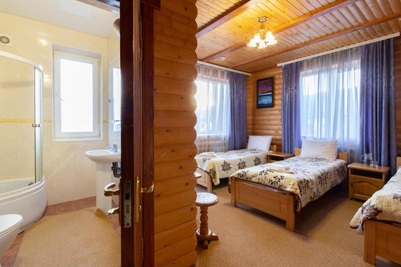 Hotel У Мар'Яни І Назара Jaremče Exteriér fotografie