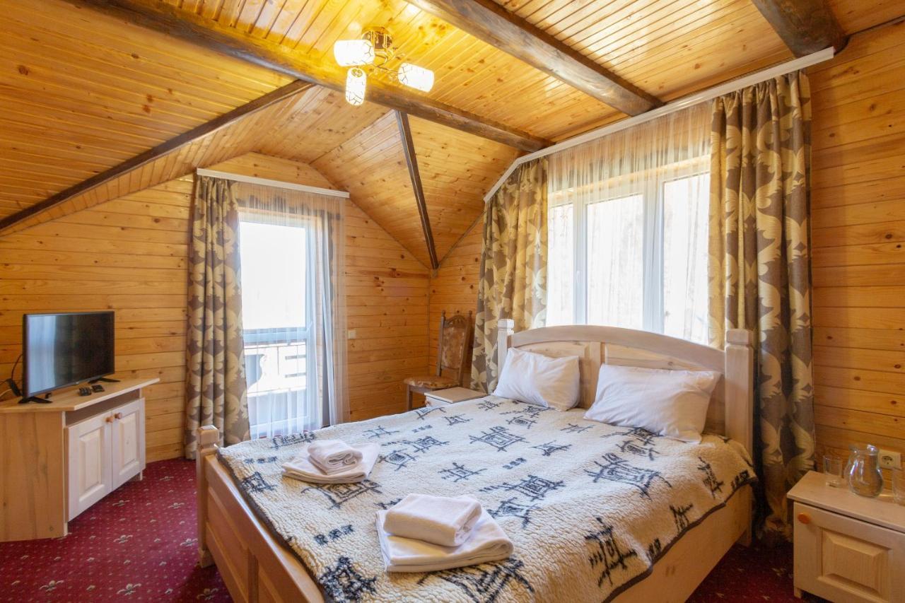 Hotel У Мар'Яни І Назара Jaremče Exteriér fotografie